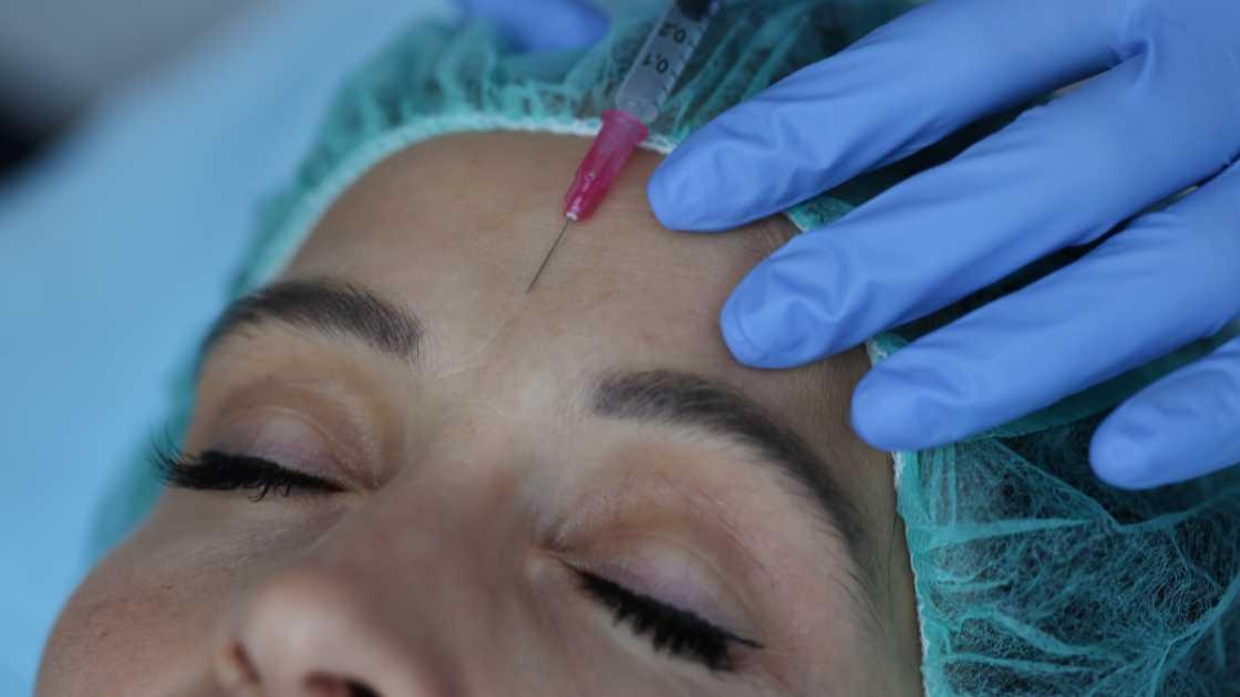Uses of calcium hydroxyapatite in cosmetics, illustrated product examples and applications.